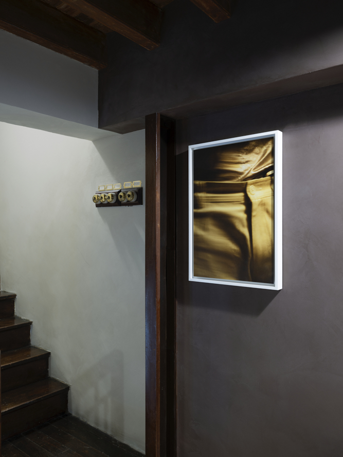 https://liushuwei.com/files/gimgs/49_liu-shuwei-vanishing-act-installation-view-b05.jpg